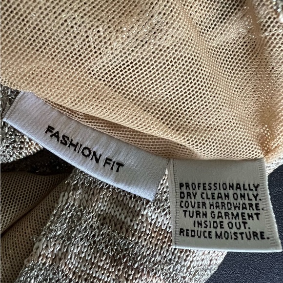 St John Couture Gold Gilded Knit Metallic Sparkle Top Size 14 - Picture 15 of 17